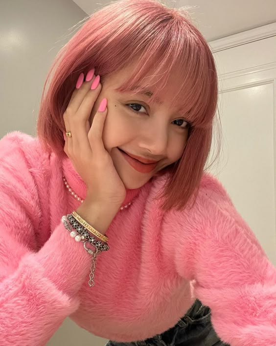 Lisa // IG Post