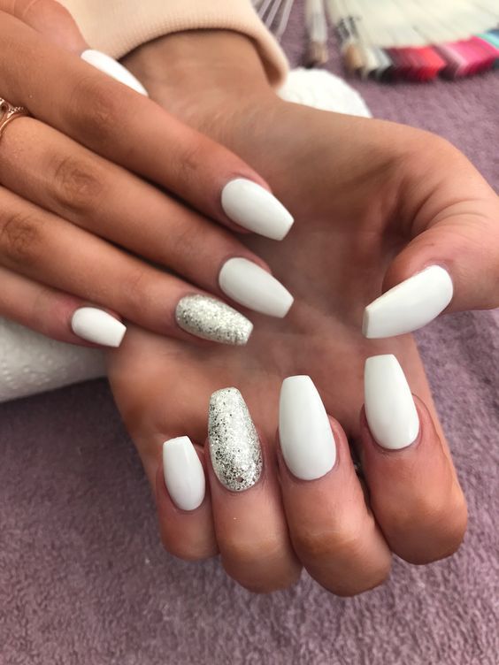 55 Special Summer Nail Color Designs For Exceptional Look White