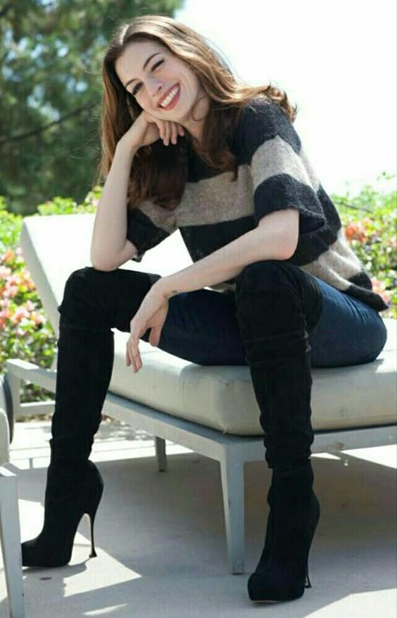 anne-hathaway