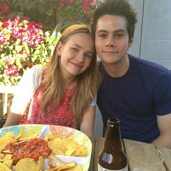 Dylan O\'Brien with his girlfriend Britt Robertson. They\'re lovely