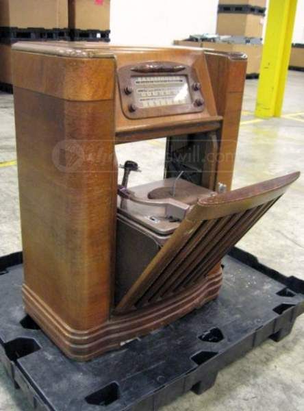 Antique Radio Cabinet Value Antique Furniture Post a Picture, a Photograph, an Image, a Drawing ... but. Antique Radio Cabinet Value ... - Antique Radio Cabinet Value Antique Furniture