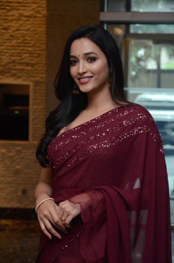 Srinidhi Shetty Saree Images From Cobra Promotions - Chitrambhalare