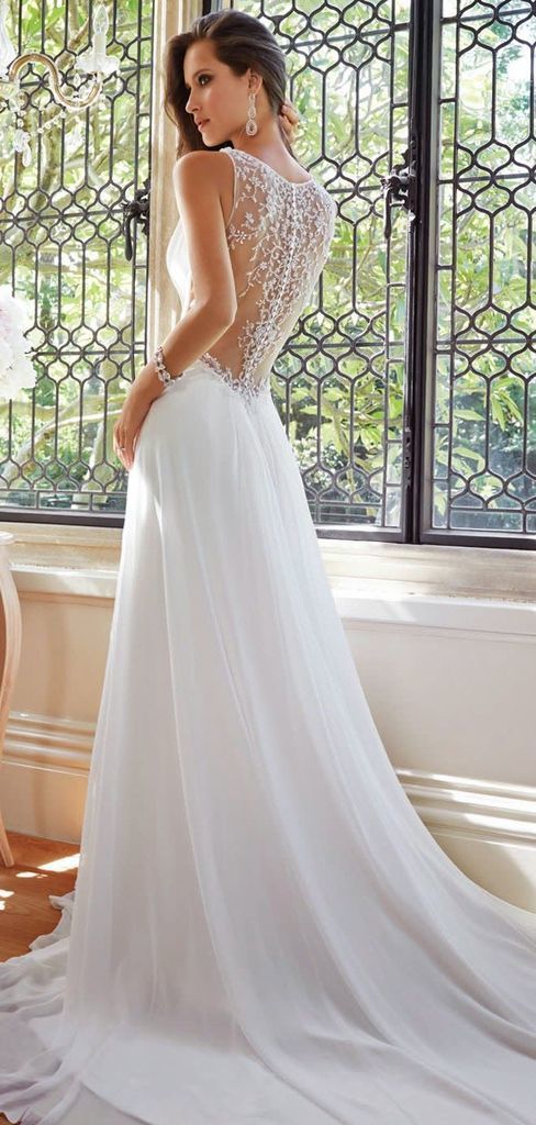 Attractive wedding dresses