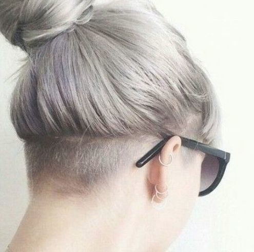 Silver Hair Panosundaki Pin Silver Hair Panosundaki Pin