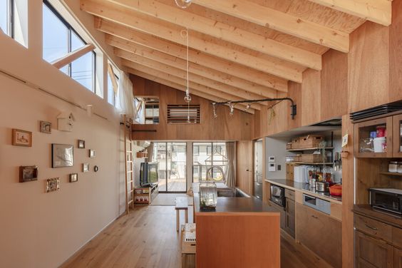 Gallery of House in Tsukimiyama / Peak Studio - 3