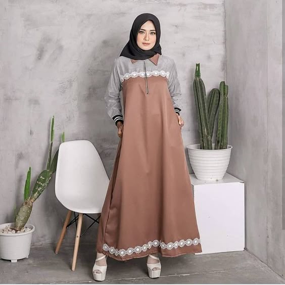 Jb GAMIS VIANDA DRESS AQ002 Cocok sekali buat dipakai sehari-hari. Baju ini khusus buat kalian yang cantik Harga 108.000 Bahan :moshcrepe aplikasi renda Ukuran : all size fit to L Informasi dan pemesanan hubungi kami SMS/WA +628129936504 atau www.ummigallery.com Happy shopping