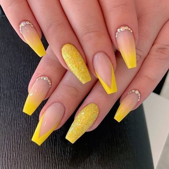#fibradevidro #unhaslindas #unhasdelicadas #unhasbonitas #manicure #unhasdecoradas #unhaslongas #ganhardinheiro #rendaextra #empresária