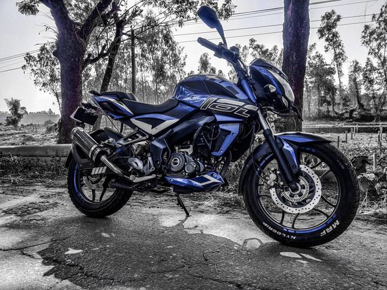 Pulsar NS 160