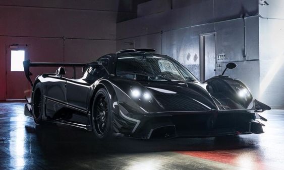 Pagani Zonda R Liquid is the most sinister looking Zonda out there