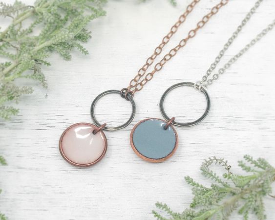 Necklace with enameled penny suspended on a blackened copper ring, on chain. The chain length is adjustable from 16 to 18"Pendant measures1.5"Penny jewelry is a great teacher gift.Many buy my enamel penny jewelry as a "pennies from heaven" gift, to remember a loved one.You can order these with a custom date (between 1940 and 1982) buy adding this custom date upgrade here