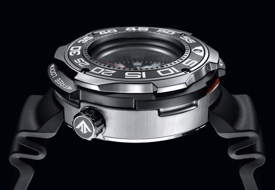Solarzilla: Reviewing the Citizen Promaster Eco-Drive Professional Diver 1000M | WatchTime - USA\'s No.1 Watch Magazine