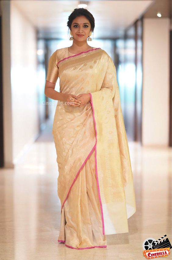 Gorgeous Beauty Keerthy Suresh press meet of #pandemkodi2
