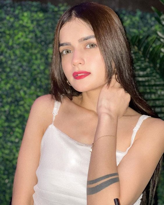 neha-jethwani-s**y
