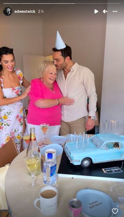 Gossip Girl star Ed Westwick rings in his birthday with girlfriend Amy Jackson and his family; See Pics