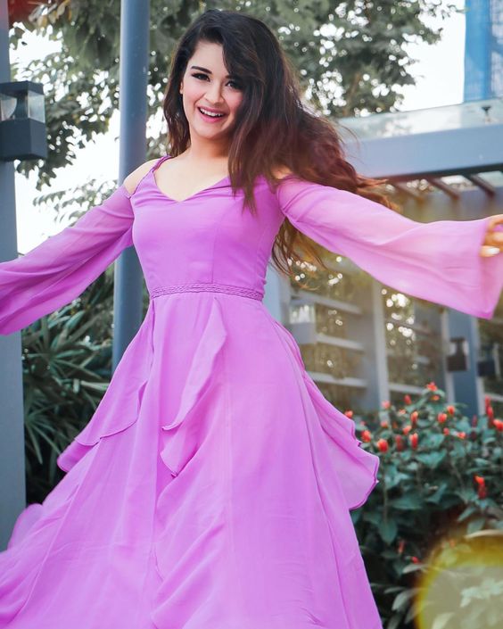 💞 follow me jasvinder singh 💞 #avneet#tiktokstars