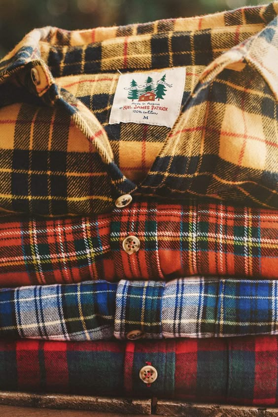flannel shirts 90s trends for fashion
