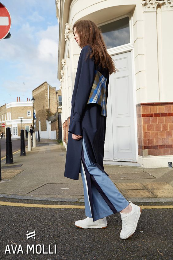 ìë°ëª°ë¦¬ AVAMOLLI 2018SS âë í¸ë ìí´ ì¬ë¦¿ í¬ì¸ (2032 Ratner satin slit pants(sky blue) )â ì
ëë¤. â¶ï¸ë¬¸ì / Buyer Inquiry -E-MAIL : avamolli@naver.com -SITE : www.avamolli.com #ìë°ëª°ë¦¬ #AVAMOLLI #ìí¸ #2018SS #컬ë ì
#ì²´í¬ #ì¸ #í¸ë ì¹ì½í¸ #ëí¸ #ìì¼ #ë°ì§ #í¬ì¸ #ì¬ì±ë³µ #ì¬ì±ìë¥ #ì¬ì±í¨ì
#ì¼í몰 #ì½í¸ #ì¸ì½í¸ #ìí¸ #롱ì½í¸ #롱ìì¼ #ì¸ë§í¬ì»´í¼ë #ë¶ì¸ ì»· #ì¤ì»¤í¸ #longcoat #coat #longjacket #jacket #wool #suit #trenchcoat #woman #girl #apparel #design #designer #brand #shoppingmall #mall #fashion #collection #suit #pants #woolmark #woolmarkcompany #bootscut #skirt