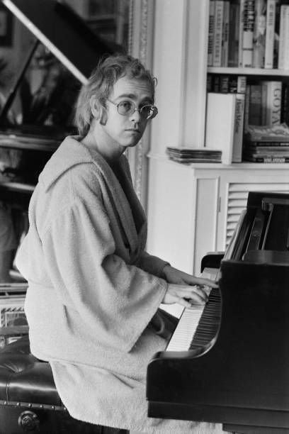 Elton John 1973 Photos and Premium High Res Pictures