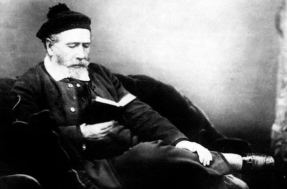 دستبند کارتیه والیس سیمپسون نماد جواهرات