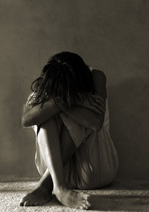 distantpassion: “ “ (…) aprenderé historias para contarte, inventaré nuevas palabras para decirte en todas que te quiero como a nadie… ” “ Frida Kalho. ” ”
