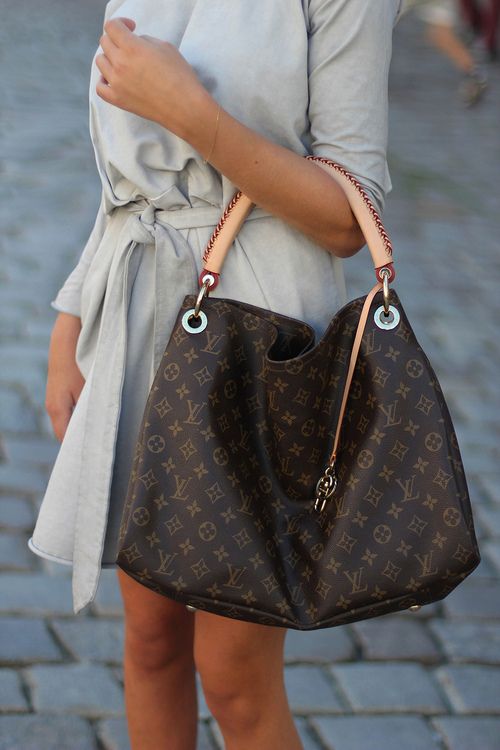 Tutto l amore che ho. Womens fashion trends Louis vuitton artsy