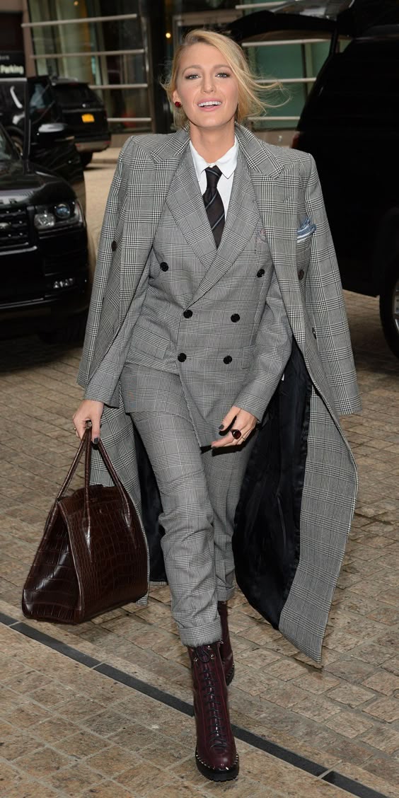 7 looks en 1 jour pour Blake Lively : challenge accepted !