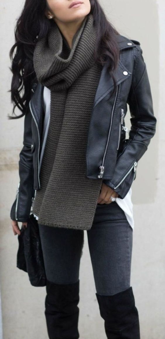 Awesome 81 Trending Winter Outfits to Copy Right Now from https://www.fashionetter.com/2017/07/26/81-trending-winter-outfits-copy-right-now/