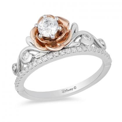 Disney Lanzó Una Nueva Colección De Anillos De Compromiso Para Que Vivan Felices Para Siempre Anillos De Compromiso Disney Anillos De Compromiso Anillos Disney