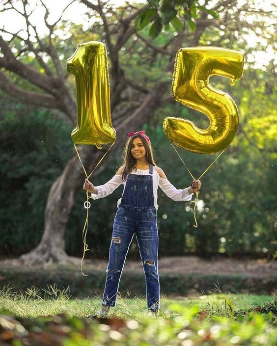 Las Mejores Poses Para Fotos De Quince Años Blog Chulísimo Sesión De Fotos Vintage Sesión De Fotos Amigas Fotos De Quinceañeras