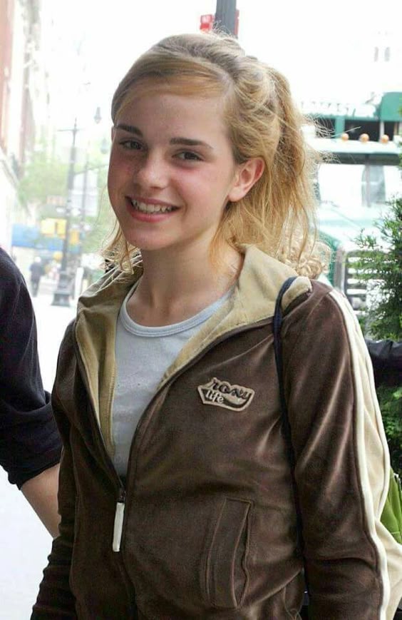 Emma Watson 👺☝️