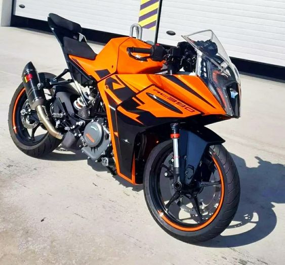 RC 390