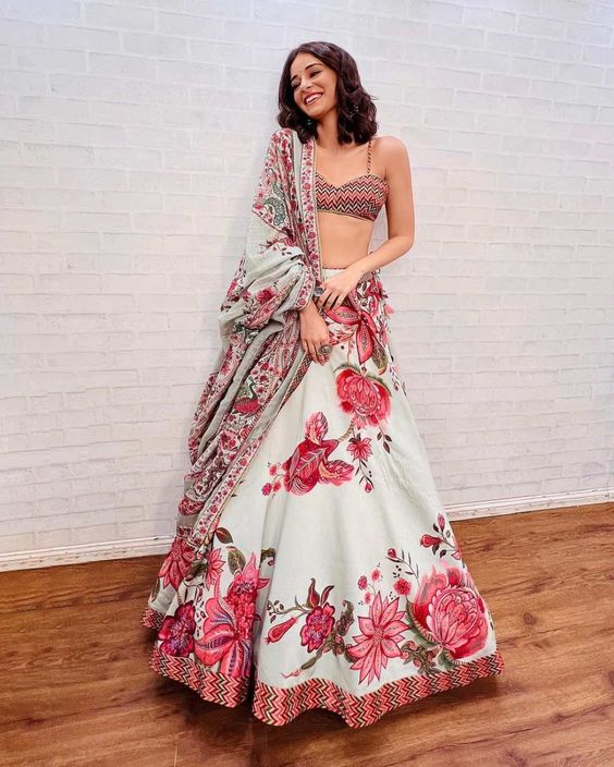 Ananya Pandey flaunts a floral lehenga set at "Umang\'22!"