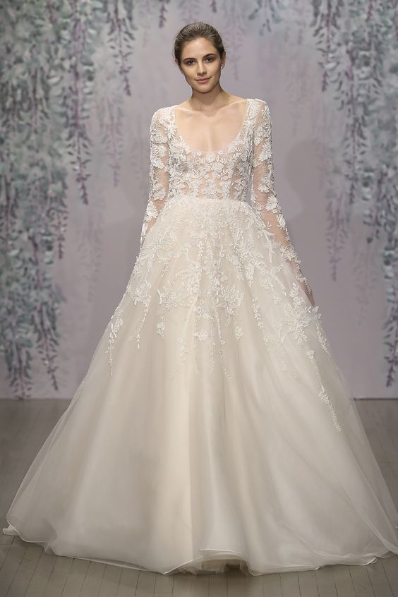 Romantic long Sleeve plus size Wedding Dress