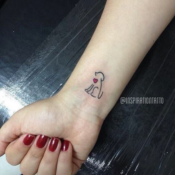 Tatuagem de cachorro Mais