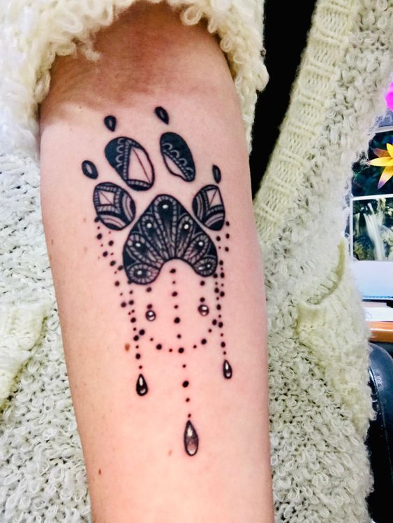 Paw Print Tattoo Ideas Topstoryfeed Tattoos Print Tattoos Pawprint Tattoo
