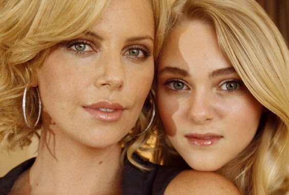 AnnaSophia Robb and Charlize Theron