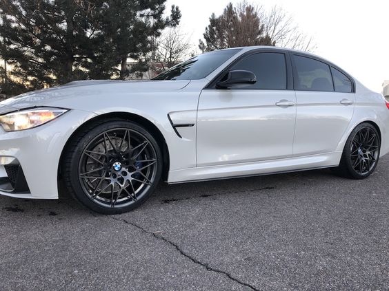 Mineral White Competition Package Photos Video Bmw M3 Competition