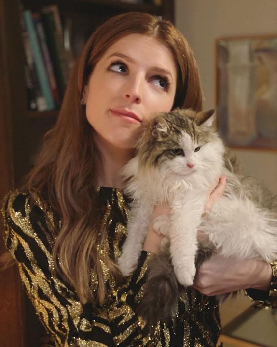 Anna Kendrick – Social Media 02/14/2020