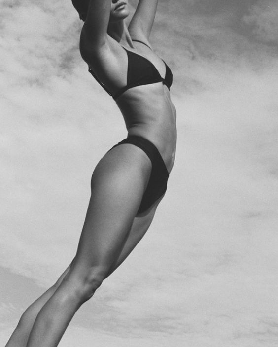Gabriella Brooks by Jordan Malane & Ilona Hamer for Matteau Summer 2021 Ad Campaign - Fashion Campaigns - Minimal. / Visual.