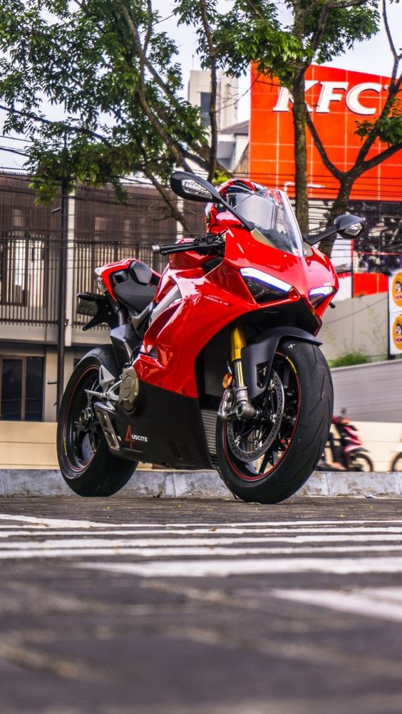 ducati-panigale-v2