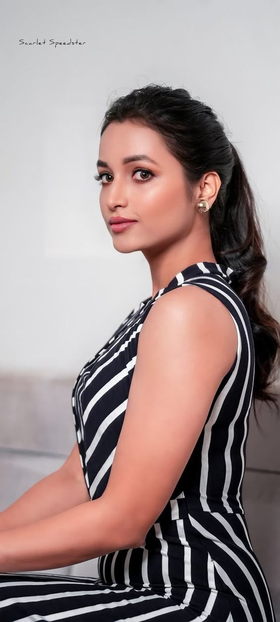 srinidhi-shetty-bikini