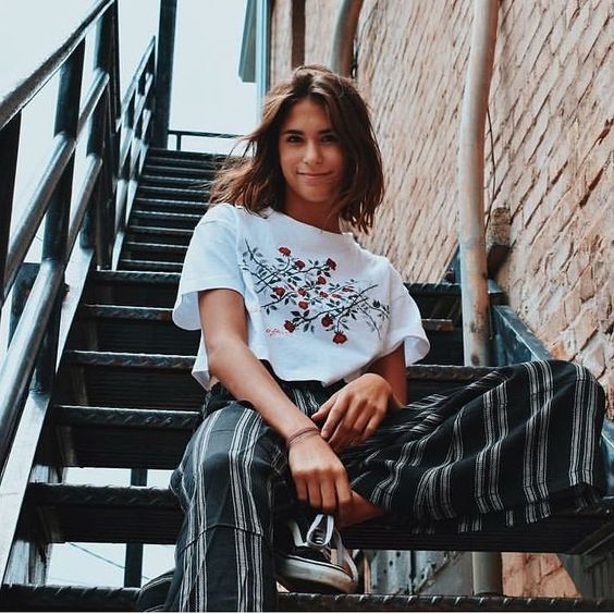 671 Likes, 28 Comments - Urban Outfitters Chicago (@uochicago) on Instagram: âCool girls in culottes #uoonyou via @maralevineâ
