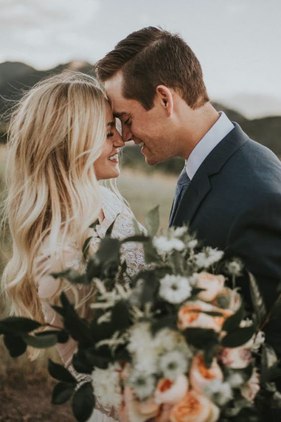 Insanely Beautiful First Look Photos in the Utah Mountains | Junebug Weddings