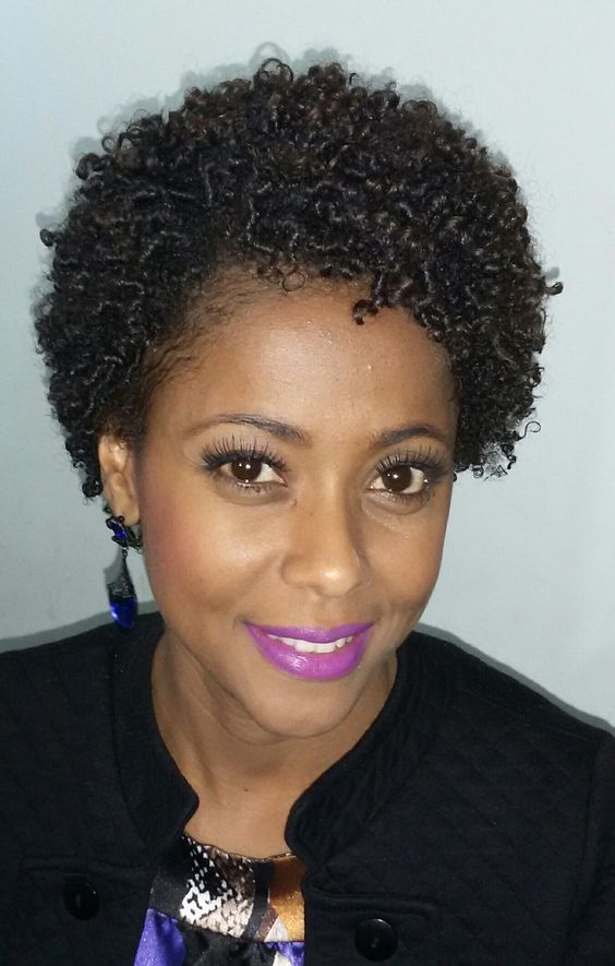 Curtindo um afro curto