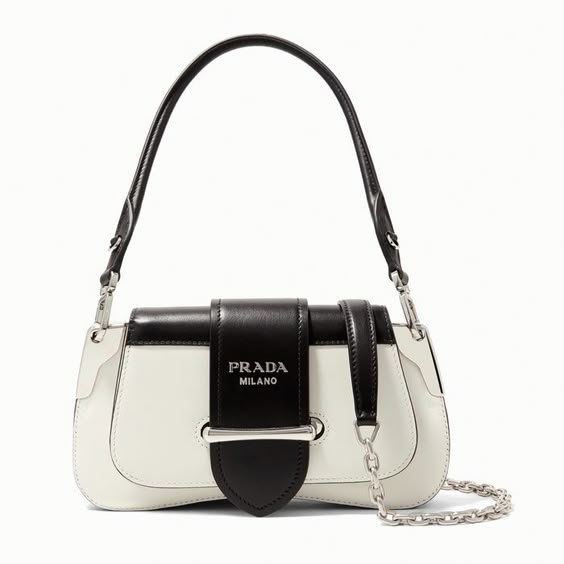 7 Prada Bags That Will Never, Ever Go Out of Style