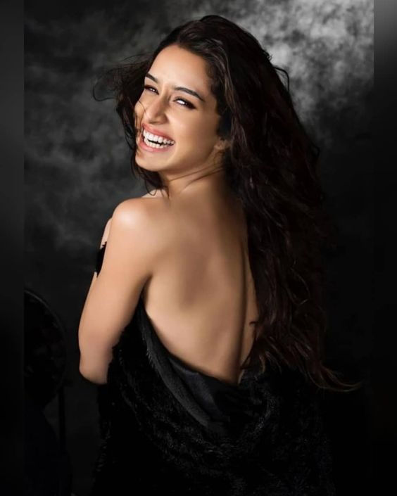 Shraddha Kapoor hot in black dress