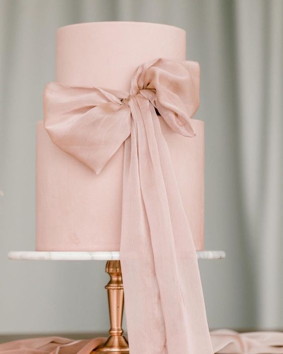 Read More: https://www.stylemepretty.com/vault/image/6952187
