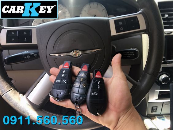 Chìa Khóa Remote Xe Chrysler 300c 2010 Chìa Khóa Remote Xe Chrysler 300c 2010
