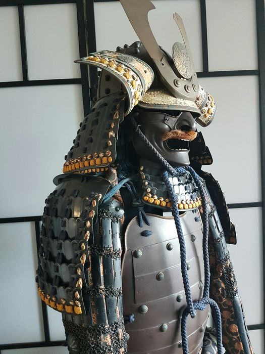 Original Japanese Samurai armour from the Showa period - Catawiki | Samurai armor, Samurai helmet, Samurai tattoo