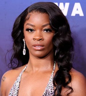 Ari Lennox Body Measurements Height Weight Shoe Size Family Ethnicity